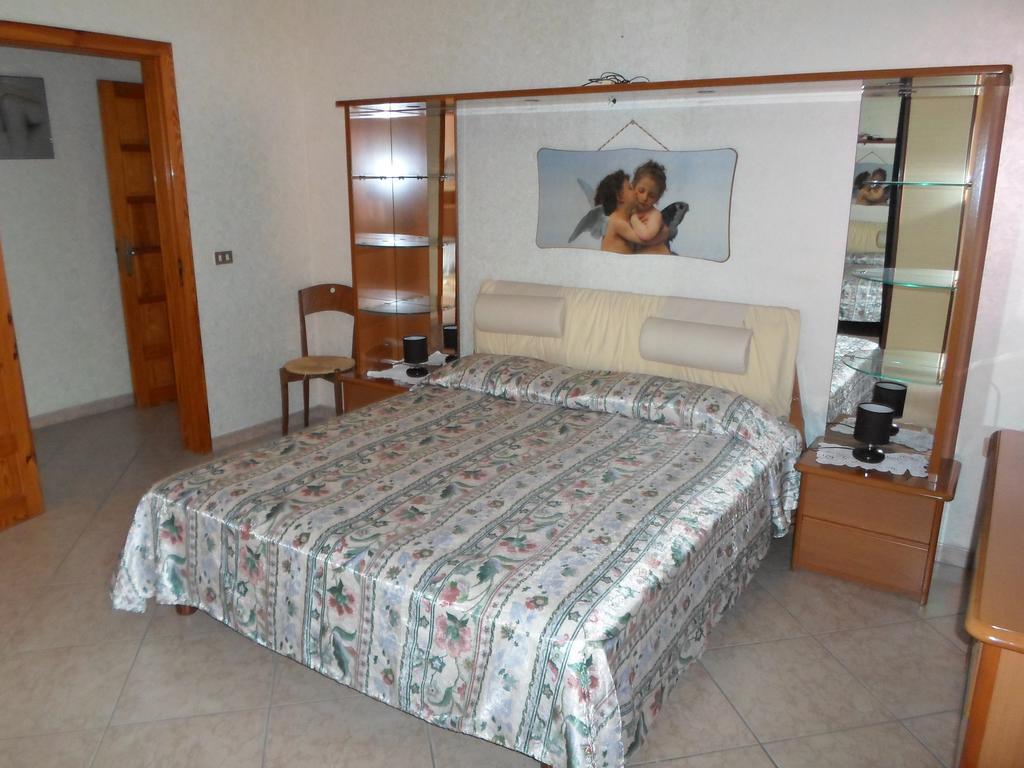 Villa Santo Stefano Monopoli Habitación foto